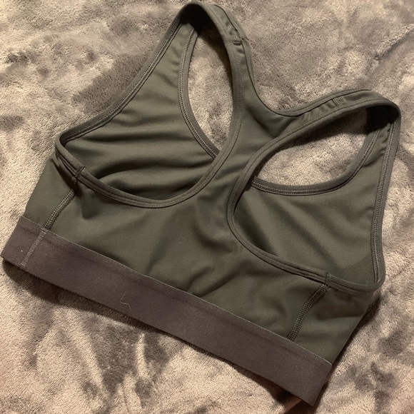 Sold ✔️🔴 🔴 🔴 - Picture 2 of 3